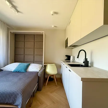 Comfy Batorego 바르샤바